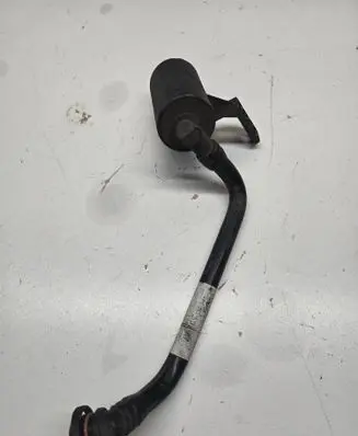 Active carbon filter fuel vapour canister