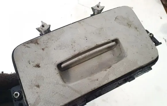 Hyundai Santa Fe Glove box dhj39