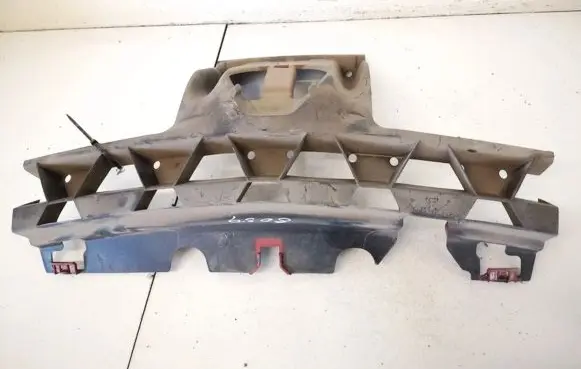 Renault Megane II Front bumper mounting bracket 8200113652
