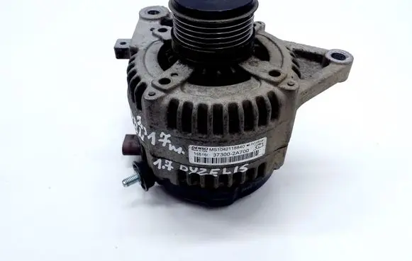 Hyundai Tucson TL Generator/alternator 373002A700
