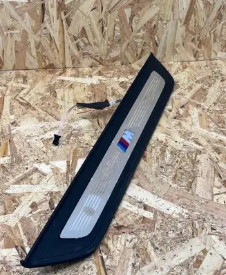 Front sill trim cover