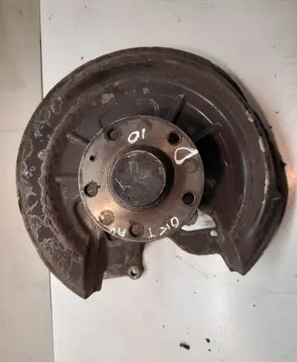 Skoda Octavia Mk2 (1Z) Rear wheel hub