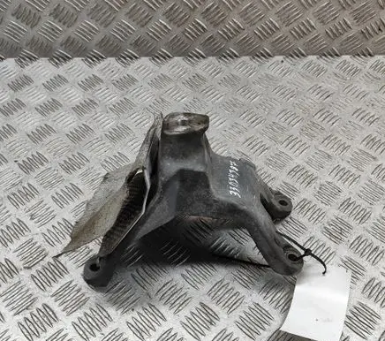 Audi A4 S4 B8 8K Engine mounting bracket 8K0199308