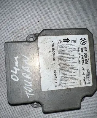 Volkswagen Touran I Airbag control unit/module 1T0909605 05H21S12 0035BD06J5H