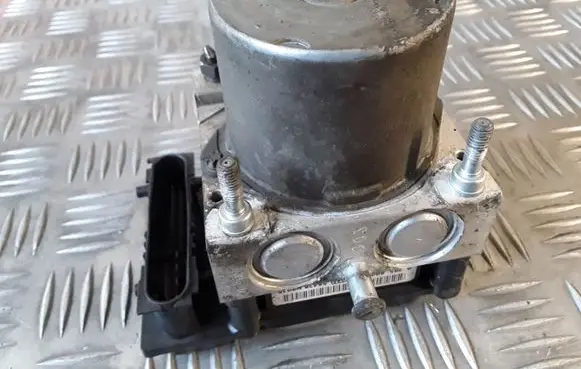 Nissan Primera ABS Pump 0265231317 47660AV712 0265800334