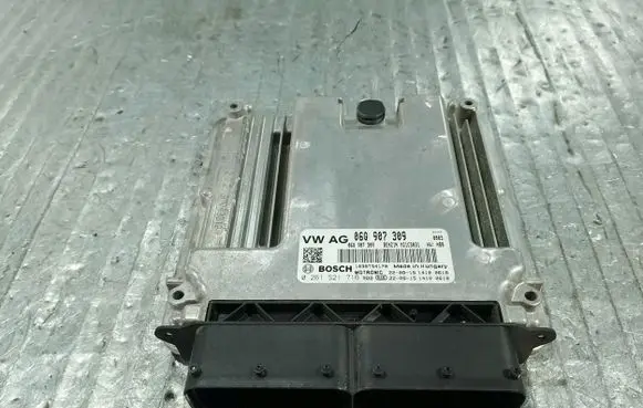 Skoda Octavia Mk4 Engine control unit/module ECU