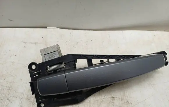 Opel Zafira B Rear door exterior handle 24463750