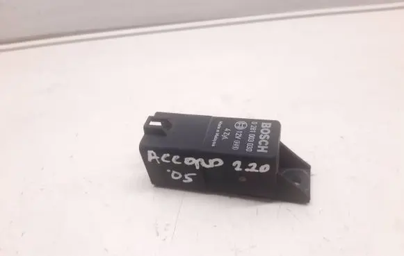 Honda Accord Glow plug pre-heat relay 0281003030
