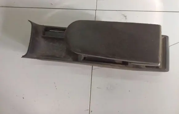 Volkswagen PASSAT B5 Armrest 