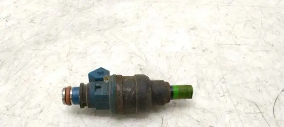 Fuel injector