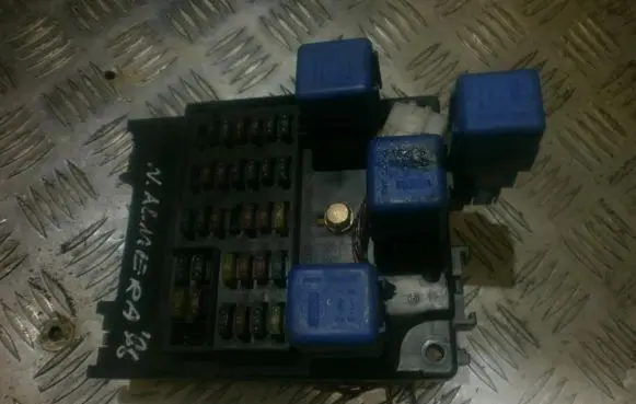 Nissan Almera Fuse box set 1NO5L27