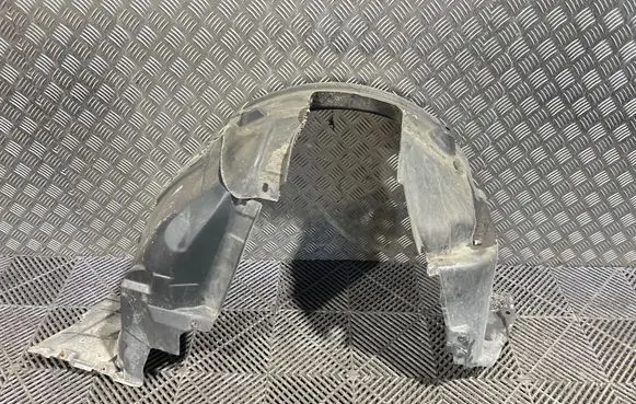 BMW 1 E82 E88 Front wheel arch liner splash guards 7166244