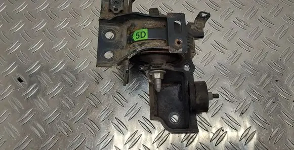 Toyota Corolla Verso AR10 Gearbox mount