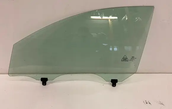 KIA Sportage Front door window glass four-door