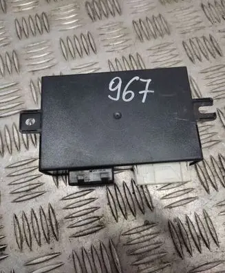 BMW 3 E36 Door central lock control unit/module 61358368173