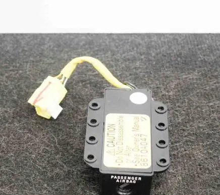 Mitsubishi L200 Other devices 8610A047