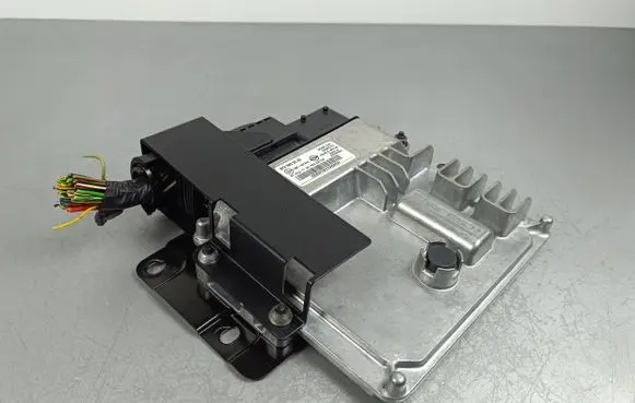 SsangYong Rexton Engine control unit/module 6725402232