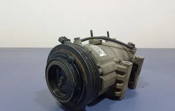 KIA Sportage Air conditioning (A/C) compressor (pump) F500DX9FA10