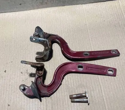 Mercedes-Benz E W124 Tailgate/trunk/boot hinge 1247430451 1247430351