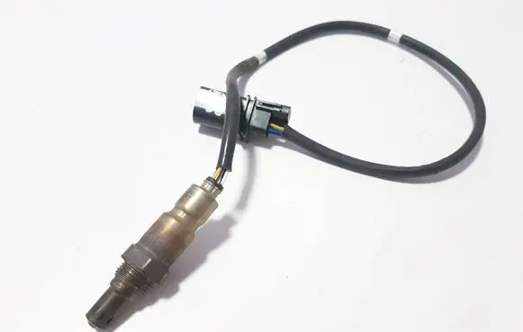 Volkswagen PASSAT B8 Lambda probe sensor 04L906262