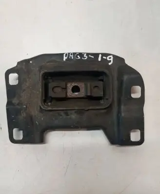 Volvo V50 Engine mount bracket 322A40J