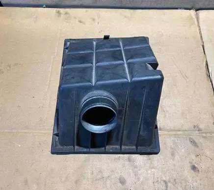 Mercedes-Benz C W202 Air filter box 6040900001 4619585903 6040940004