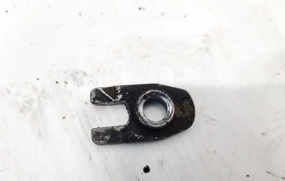 Peugeot 4007 Fuel Injector clamp holder 