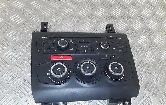 Citroen C4 II Climate control unit 98040764ZD