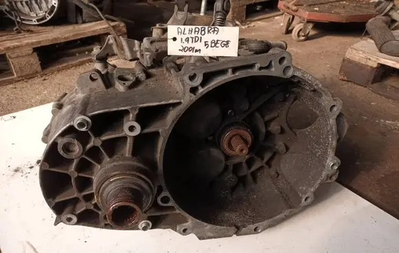 Seat Alhambra (Mk1) Manual 5 speed gearbox 02N301103