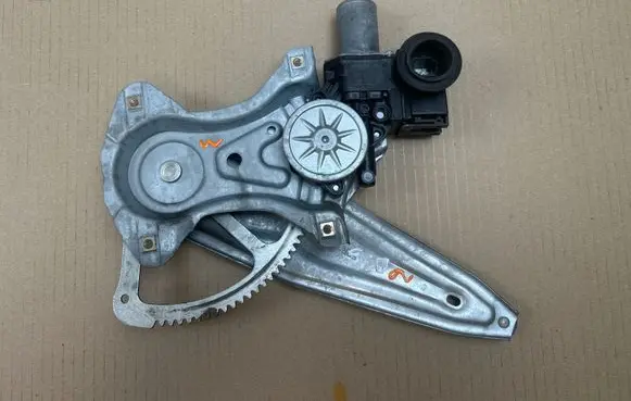 Toyota C-HR I Rear door window regulator with motor 69830F4010