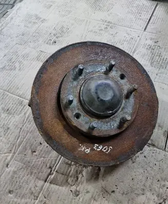 Hyundai H-1, Starex, Satellite Front wheel hub NOCODE