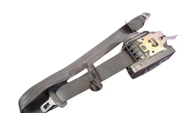 Volkswagen PASSAT B5 Front seatbelt 3B1857706A