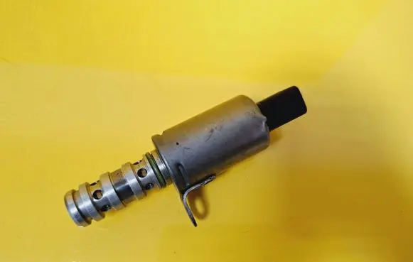 Camshaft vanos timing valve