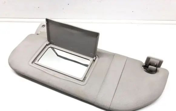 Sun visor