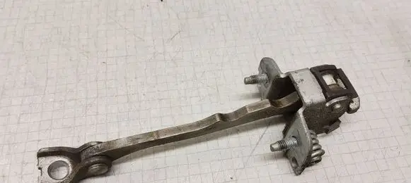 Opel Vectra C Front door check strap stopper 09229749