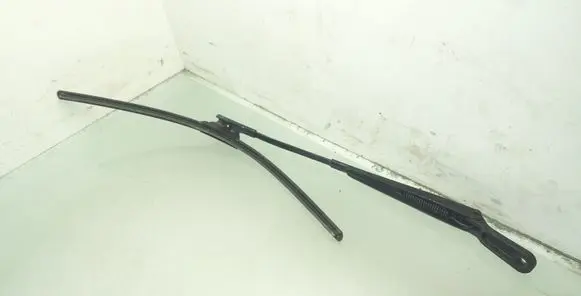 Citroen C5 Front wiper blade arm 071956