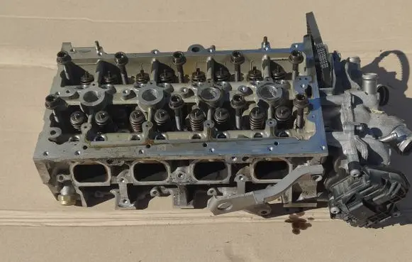 Volkswagen Golf VII Engine head 05E103404C