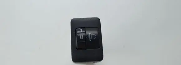 Mitsubishi Outlander Light switch