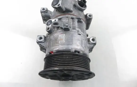 Toyota RAV 4 (XA30) Air conditioning (A/C) compressor (pump) 4472601257
