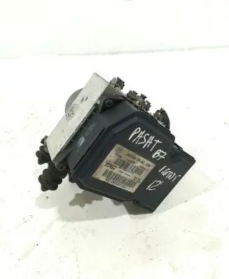 Volkswagen PASSAT B7 ABS Pump 61325664