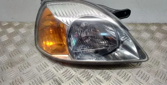 KIA Rio Headlight/headlamp 92102FD0