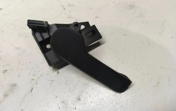 Volkswagen PASSAT B6 Engine bonnet (hood) release handle 1J1823533C