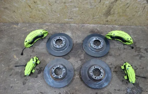 Porsche Cayenne (9Y0 9Y3) Brake discs and calipers set 