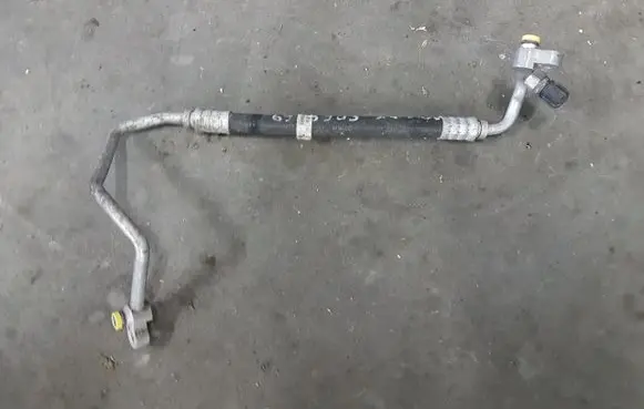 BMW X5 E53 Air conditioning (A/C) pipe/hose 6918903