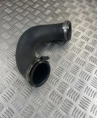 Audi Q7 4L Intercooler hose/pipe 7L6145972E