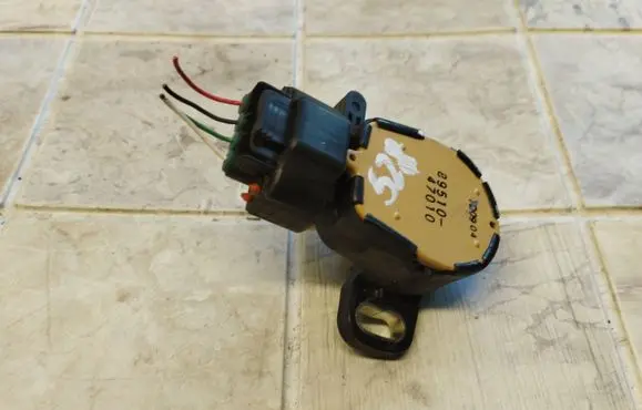 Toyota Prius (XW20) Brake pedal sensor switch 8951047010
