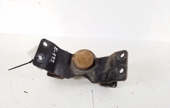Toyota Land Cruiser (J120) Gearbox mounting bracket 12371-30060