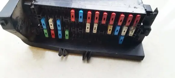 Renault Trafic II (X83) Fuse box set 1810916000