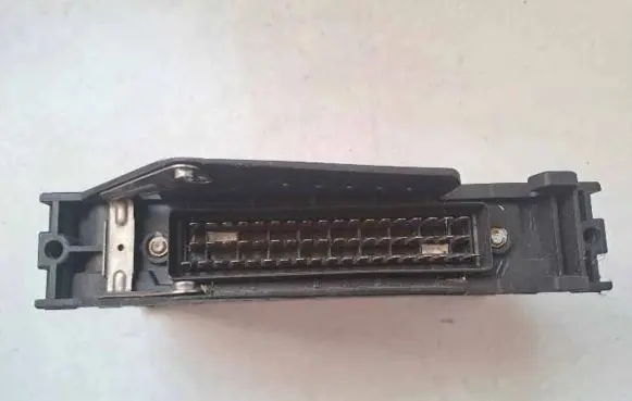 Volkswagen Golf III ABS control unit/module 1H0907379E 10094103214 10094103213