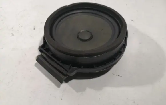 Opel Astra J Front door high frequency speaker